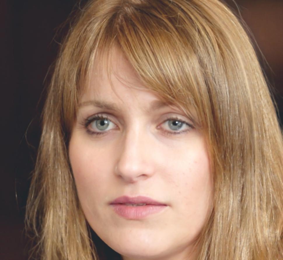 Birte Engelhardt, Expertin für Finanzanalyse